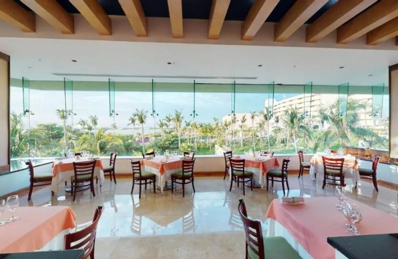 Grand Park Royal Cancun 5*