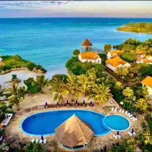 Azao Resort & Spa 4*