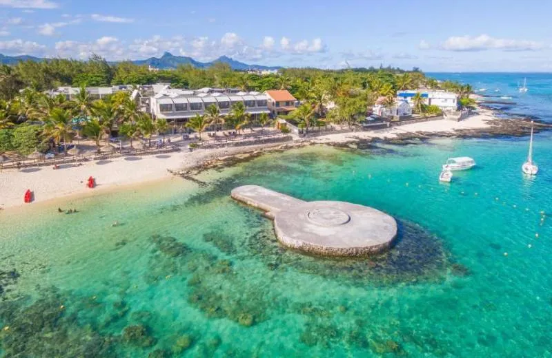 Le Peninsula Bay Beach Resort & Spa 3*