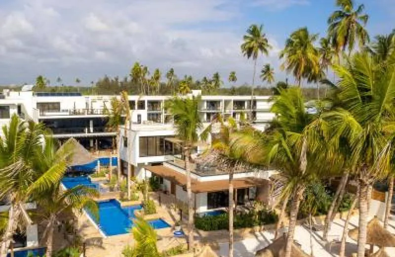 Karafuu Hotel Beach Resort  5*