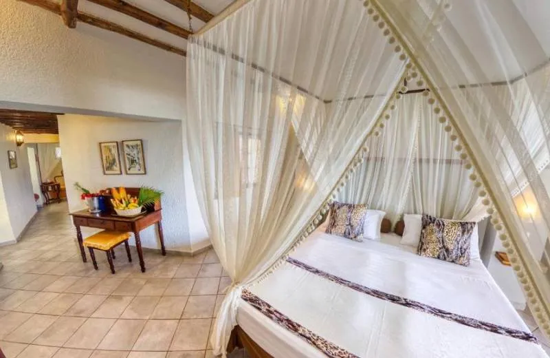 Karafuu Hotel Beach Resort  5*
