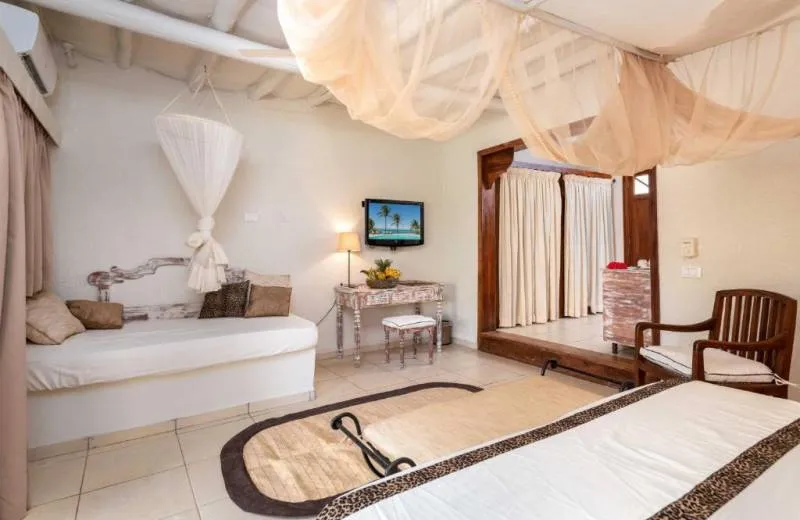 Karafuu Hotel Beach Resort  5*