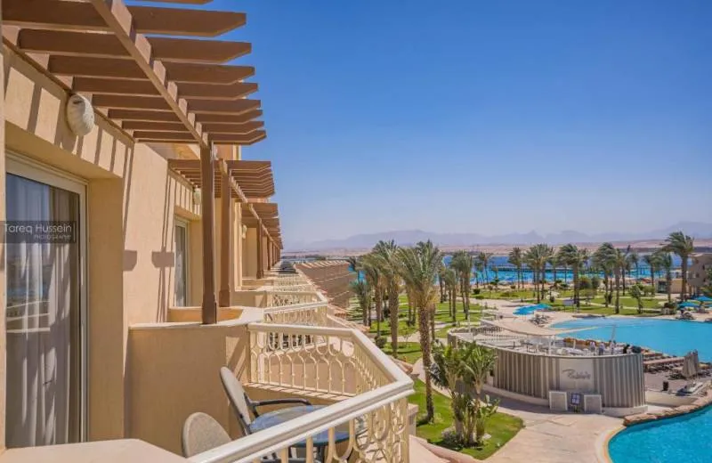 Pyramisa Beach Resort Sahl Hasheesh 5*