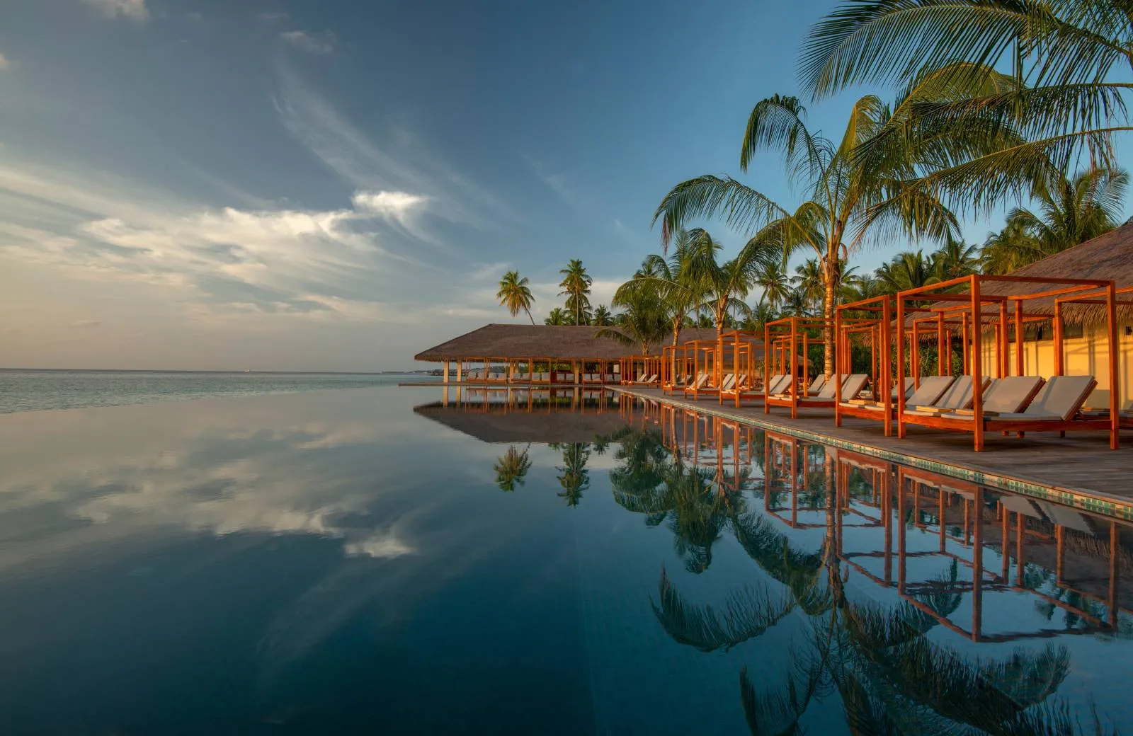 The Residence Maldives at Dhigurah 5*
