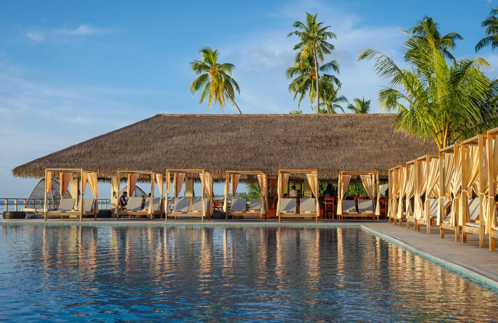 The Residence Maldives at Dhigurah 5*