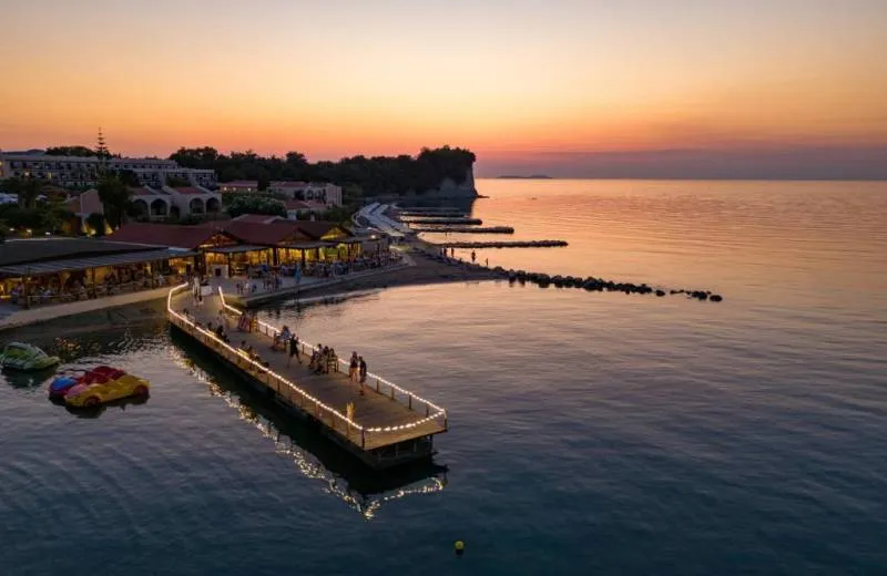 Roda Beach Resort & Spa 5*