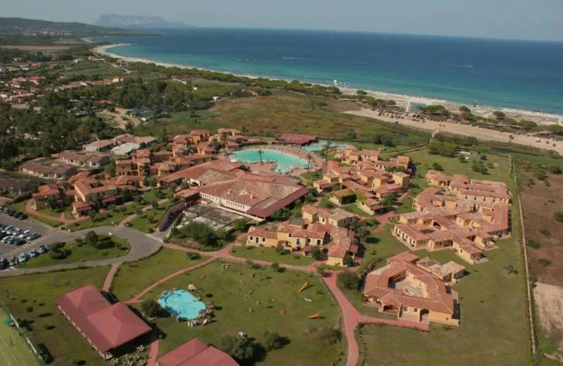 Valtur Sardegna Baia dei Pini Resort 4*