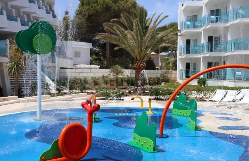 Iberostar Waves Playa de Muro  4*