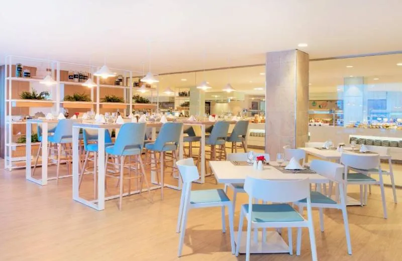 Iberostar Waves Playa de Muro  4*