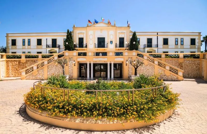 Delfino Beach - CDSHotels 4*