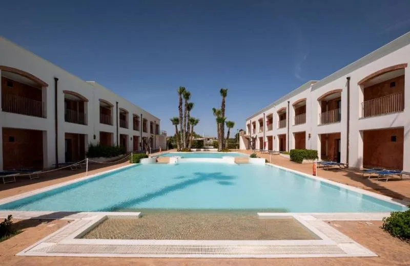 Delfino Beach - CDSHotels 4*