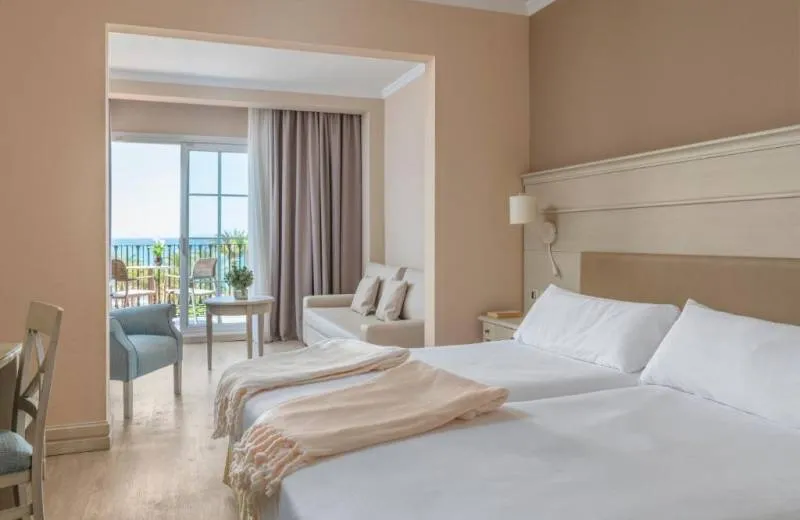 Iberostar Waves Malaga Playa  4*