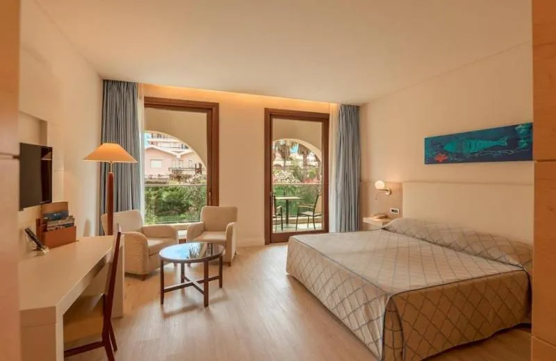 Smy Carlos V Wellness & Spa Alghero 5*