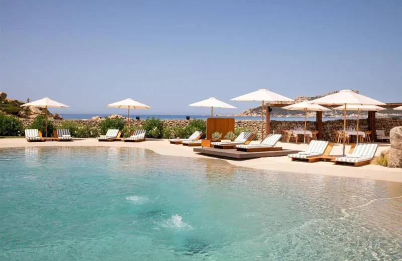 Mangia's Santa Teresa Sardinia, Curio Collection by Hilton 5*