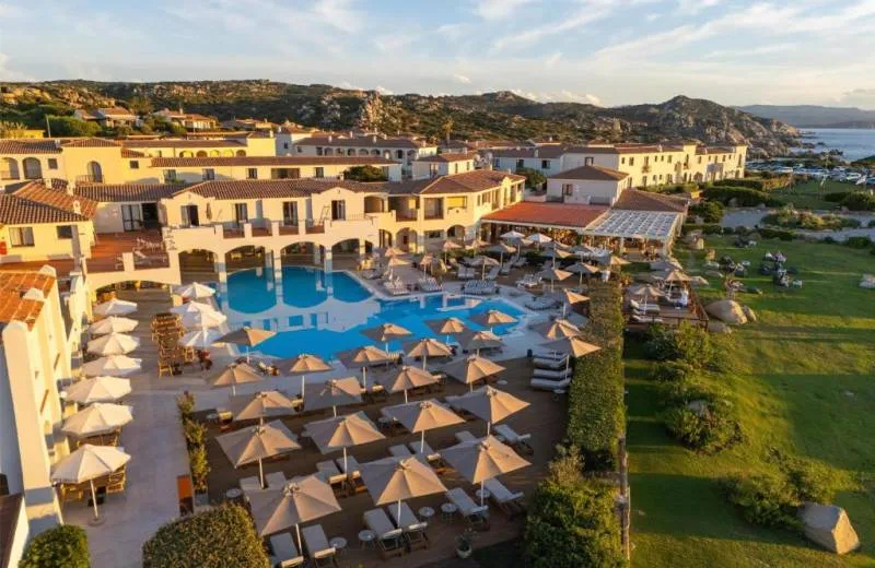 Mangia's Santa Teresa Sardinia, Curio Collection by Hilton 5*