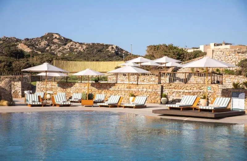 Mangia's Santa Teresa Sardinia, Curio Collection by Hilton 5*