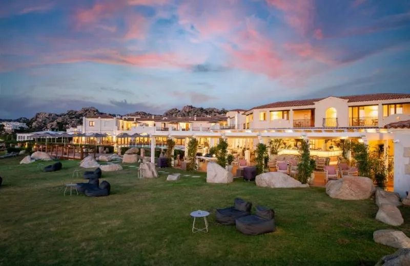 Mangia's Santa Teresa Sardinia, Curio Collection by Hilton 5*