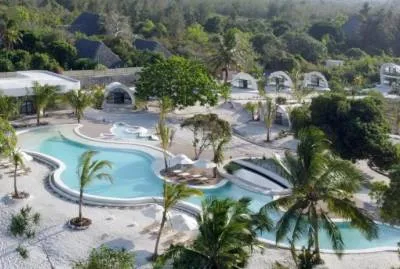 Zanziblue Waves Beach Resort 5*
