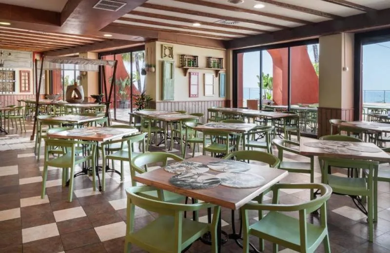 Holiday World Village, Affiliated by Meliá 4*