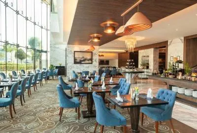 Voco Bonnington Dubai  5*