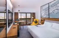 Club Room Sea View