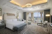 King Premier Room With Golf View Balcony