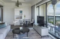 Four Seasons Sea View Suite