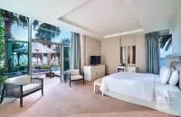 Wellness Room with Pool Access