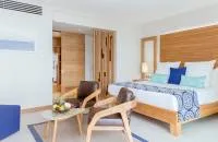 Paradis Beachfront Room