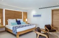 Paradis Luxury Family Suite Beachfront