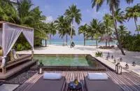 Grand Beach Villa with Pool