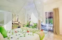 Garden Bungalow