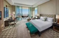 Mandarin Panoramic View Room