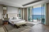 Premier Sea View Suite