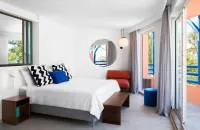 Pool Plus Room