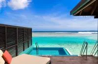 Water Bungalow with Pool