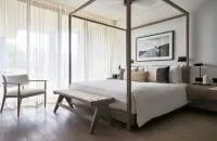 LUX* Pool Residence
