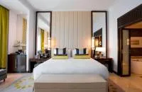 Two Bedroom Family Room Courtyard Or Corniche View