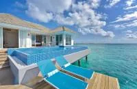 Sunset Aqua Pool Suite