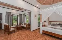 Deluxe Beachfront Room