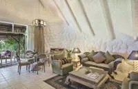 Duke Of Edingburgh Suite