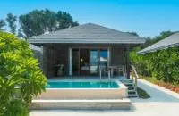 Mabin Beach Pool Villa