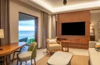 Beachfront Junior Suite