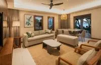 Beachfront Family Suite