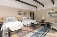 Luxury Two Queens Room Beachfront