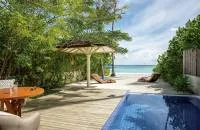 Romantic Beach Villa with Pool