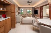 Deluxe Family Suite