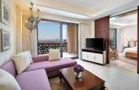 Al Dana Suite