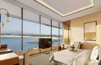 Promenade Deluxe Room