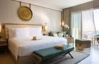 Deluxe Ocean Room with Balcony